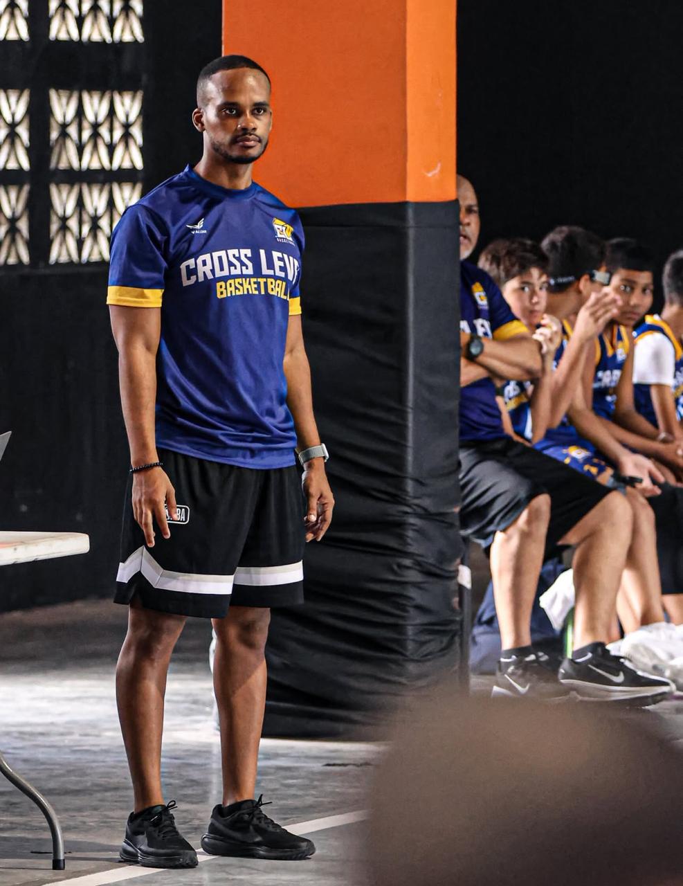 Enrique (Kike) Grenald, Director y Head Coach - Cross Level Basketball